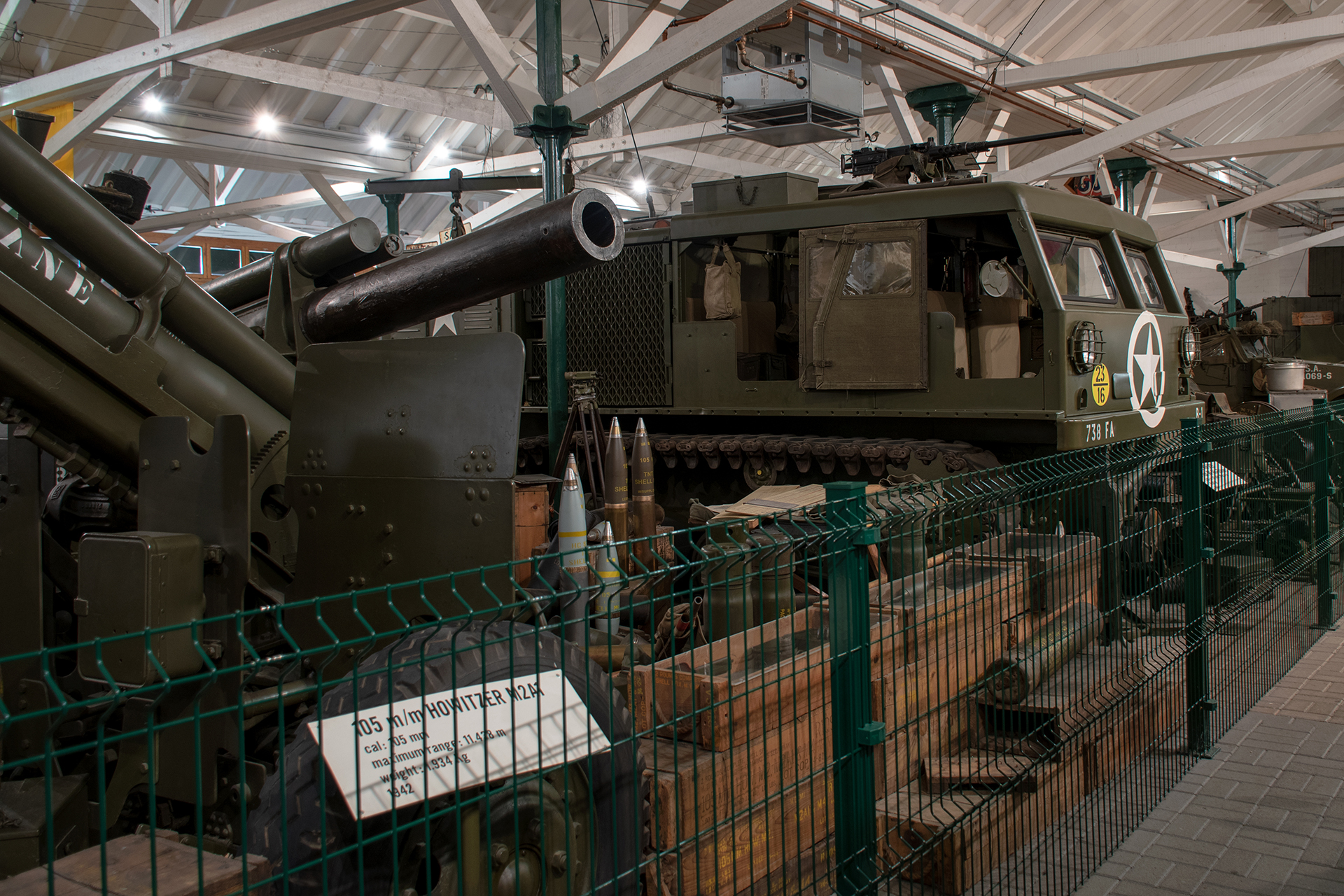 Allis-Chalmers M4 chenillé 1944   right back  - Musée National d'Histoire Militaire, Diekirch