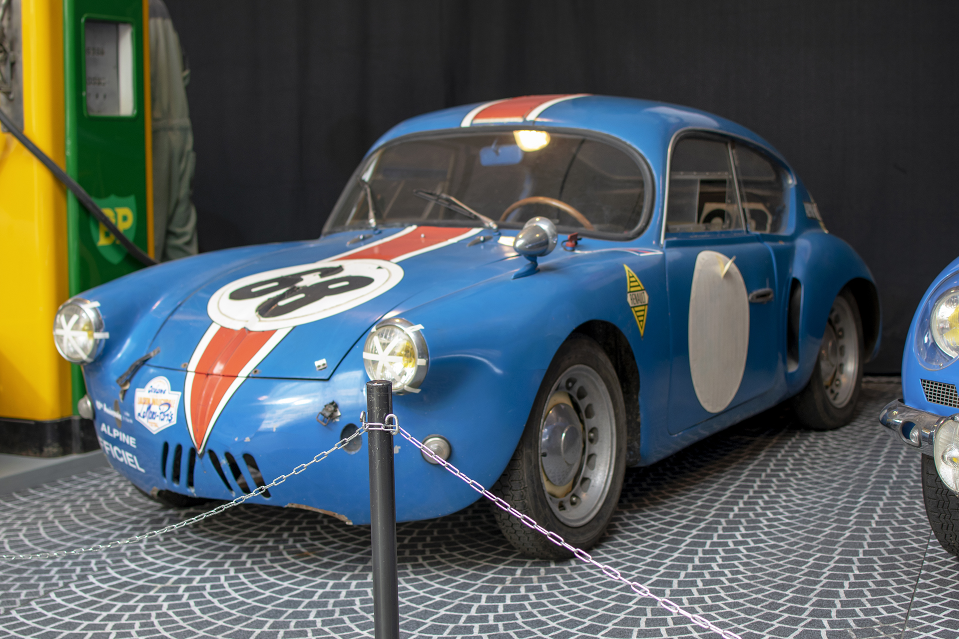 Alpine A106 front left - Conservatoire National de Véhicules Historique s,Diekirch, exposition Alpine, 2022