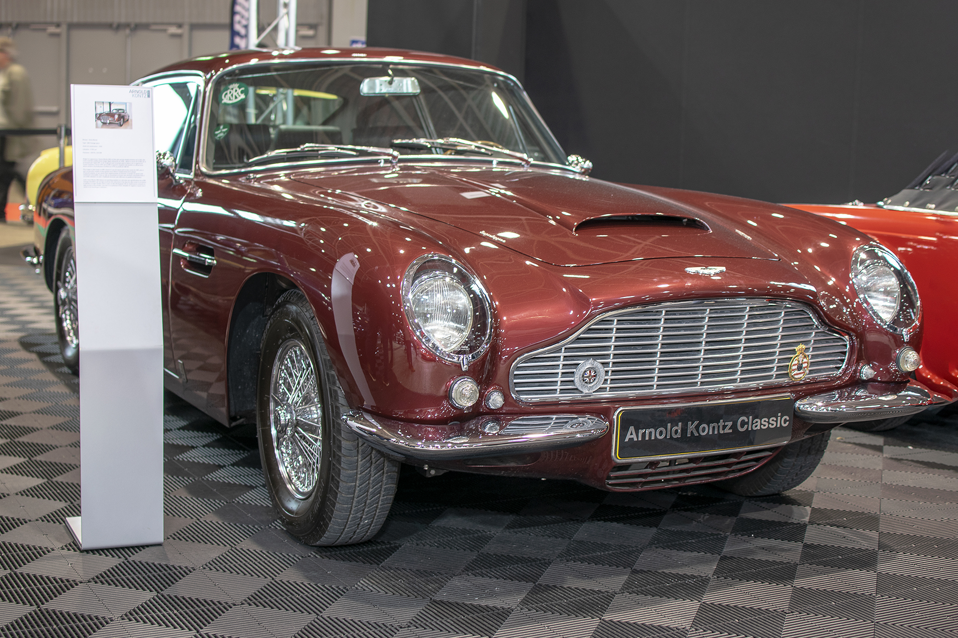 Aston Martin DB6