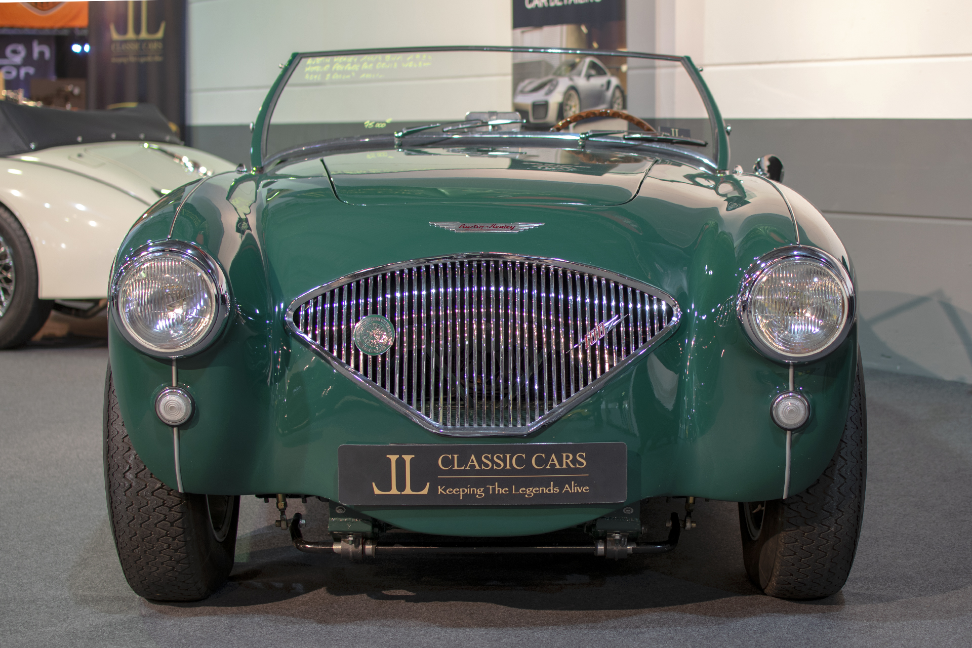 Austin-Healey 100/4 BN1 1954 front - International Motor Show Luxembourg  2021