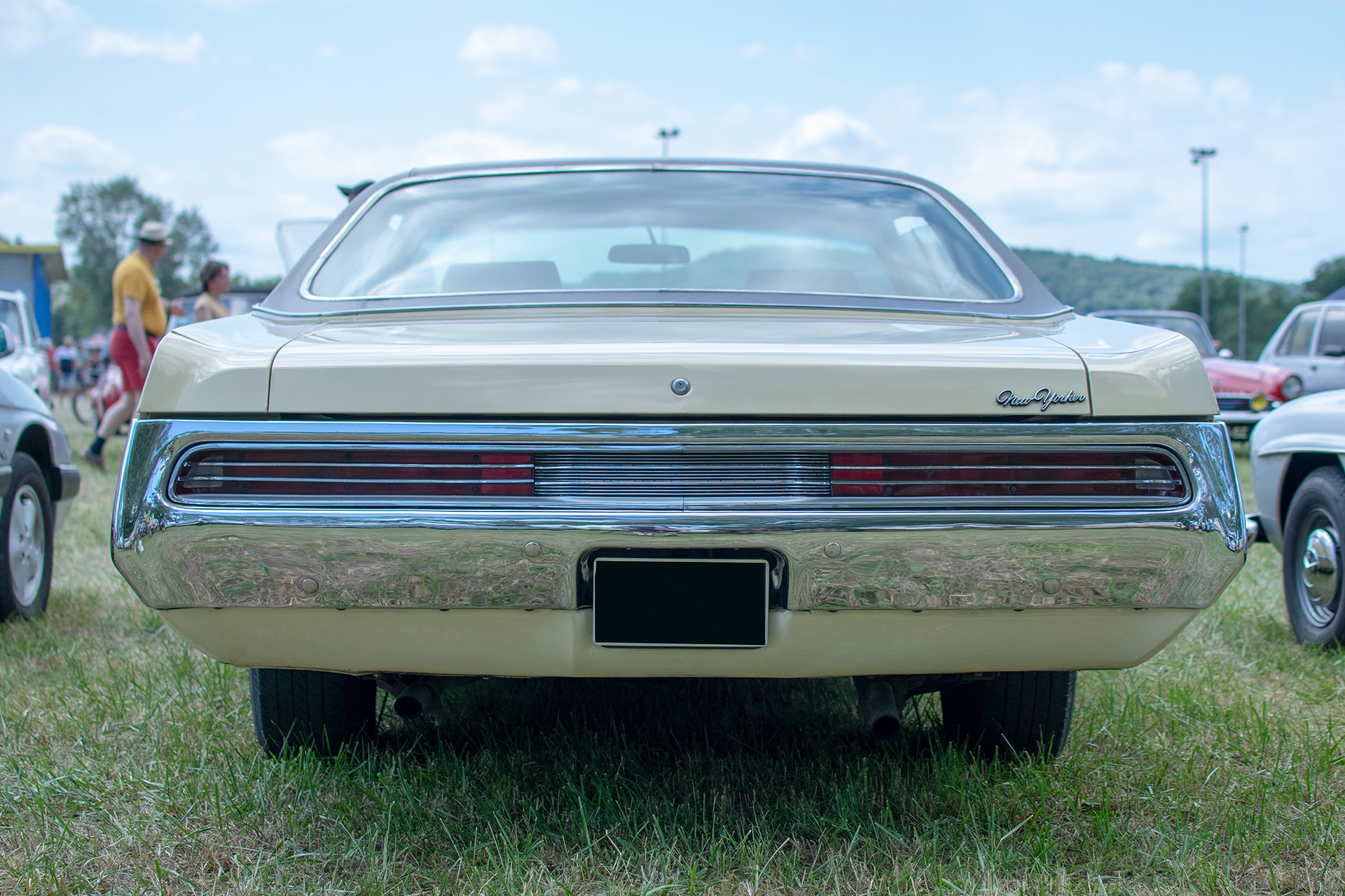 Chrysler New Yorker VIII 1970 arrière - Rétro Meus'Auto ,2022, Heudicourt, Lac de la Madine