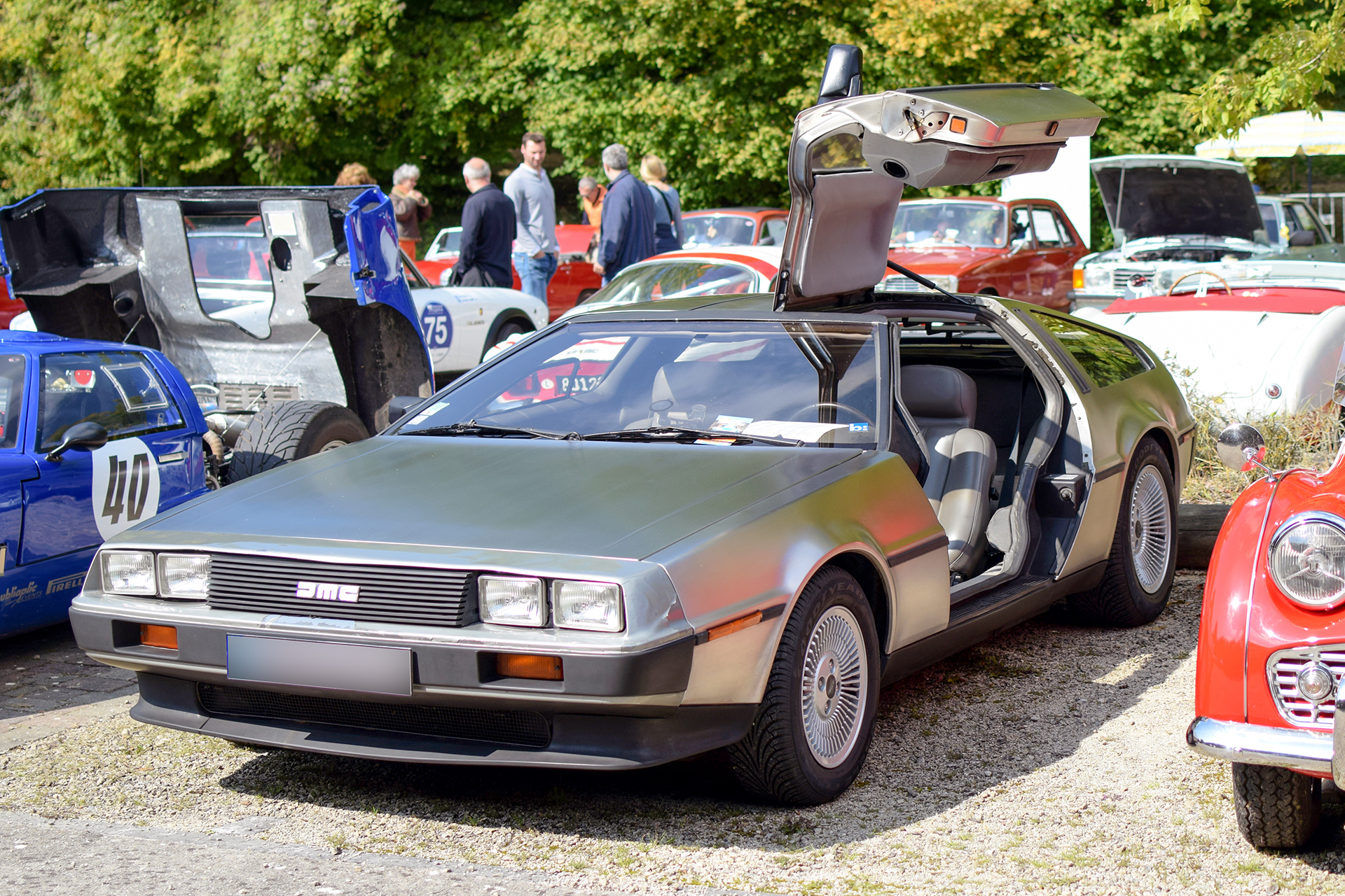 DeLorean DMC-12 front left door open - Automania 2017, Manderen, Château de Malbrouck