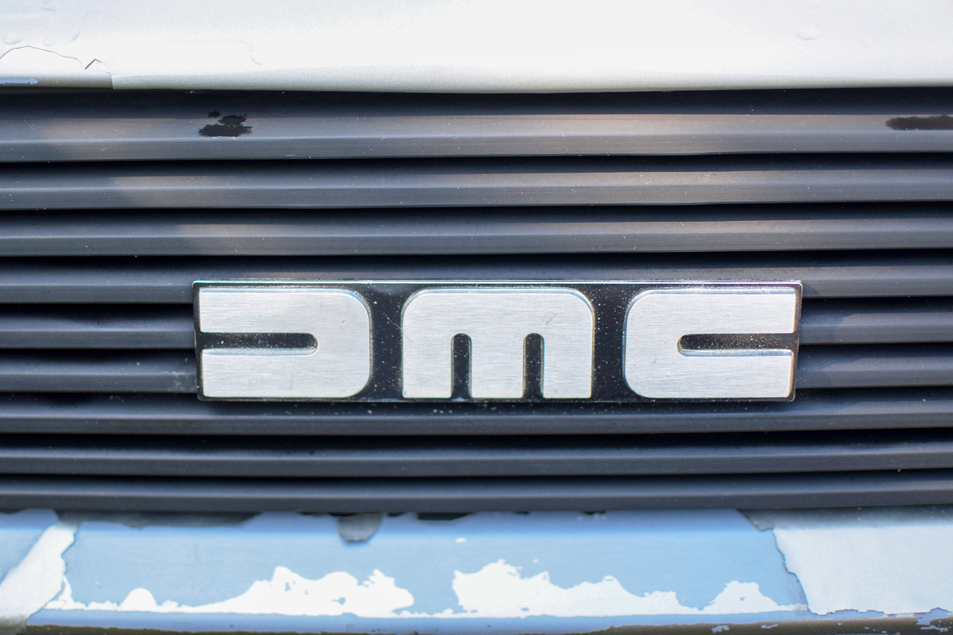 DeLorean DMC-12 logo - Automania 2017, Manderen, Château de Malbrouck