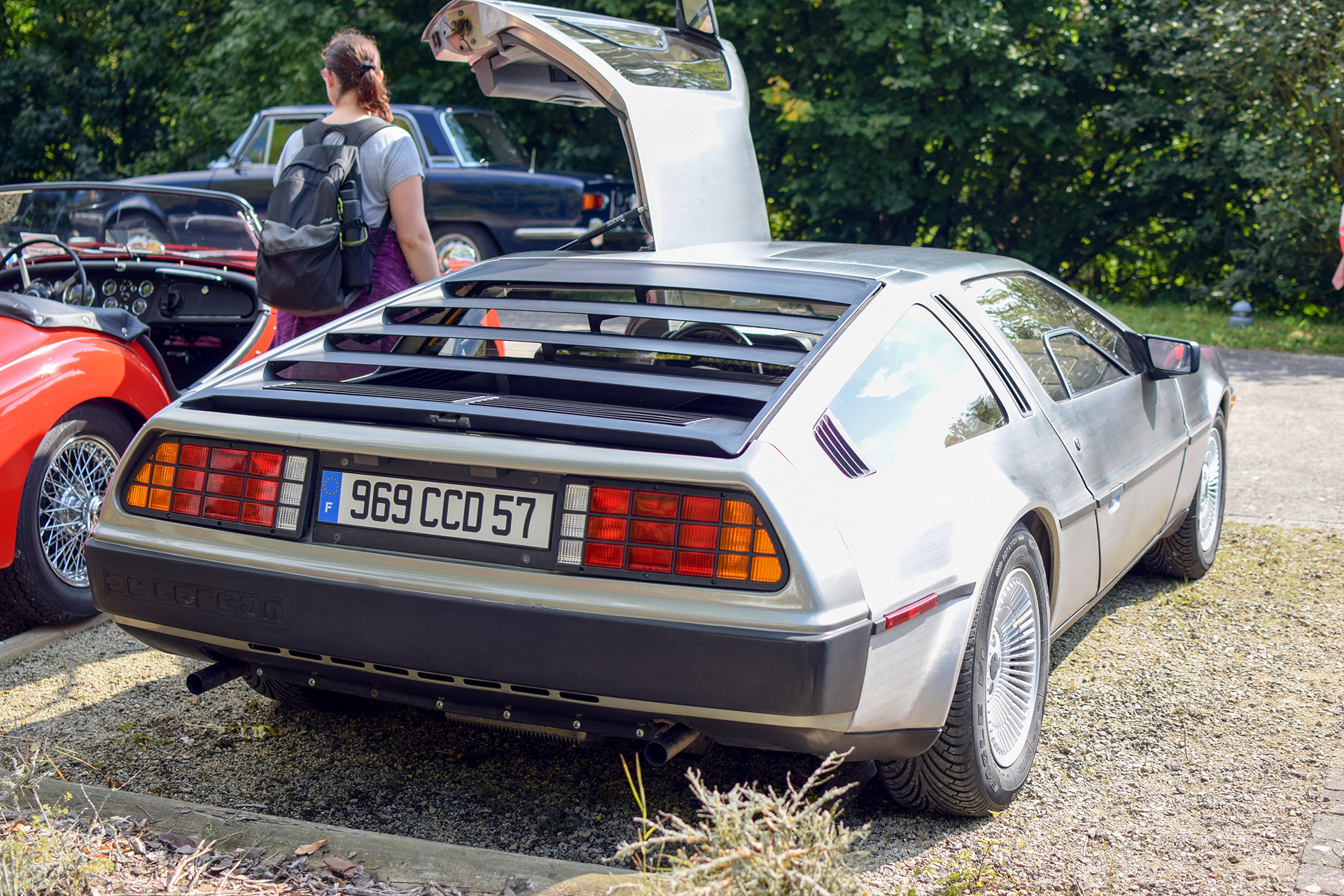 DeLorean DMC-12 back right - Automania 2017, Manderen, Château de Malbrouck