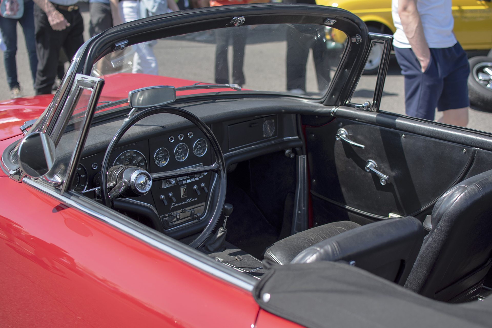 Facel Vega Facellia dashboard - Autos Mythiques 57, Thionville, 2023