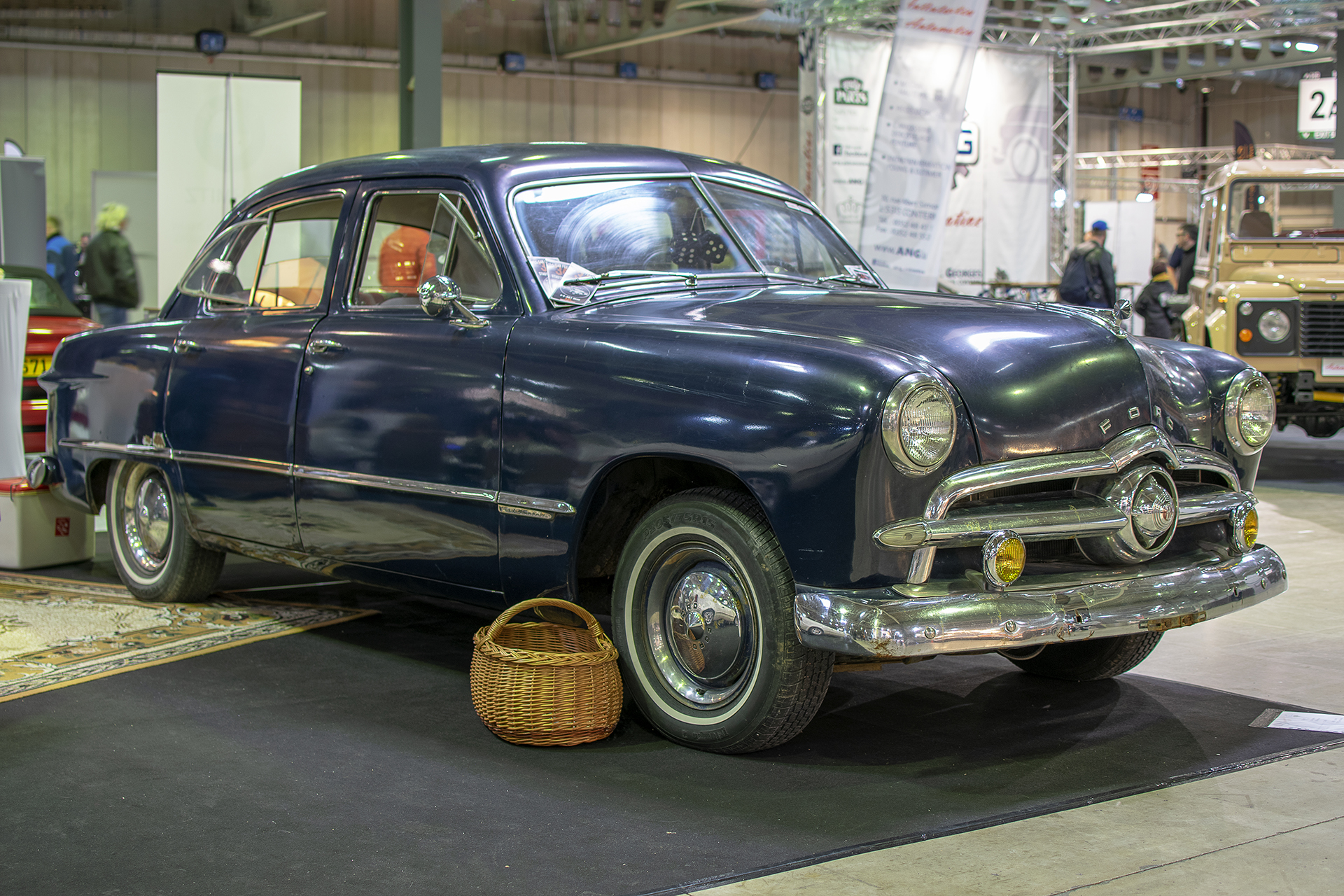 Ford 1949 - LOF, Autotojumble, Luxembourg, 2020