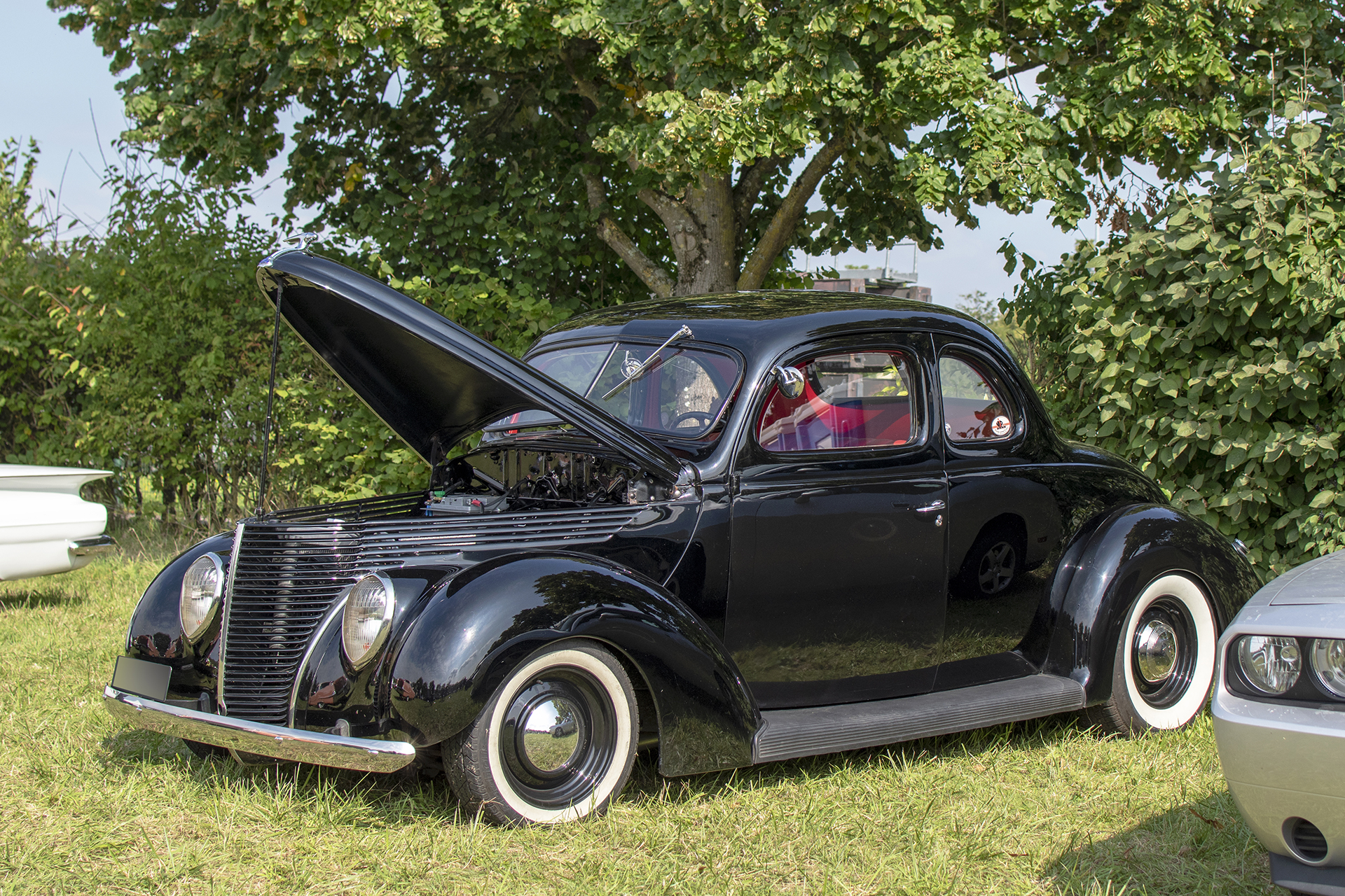 Ford De Luxe 