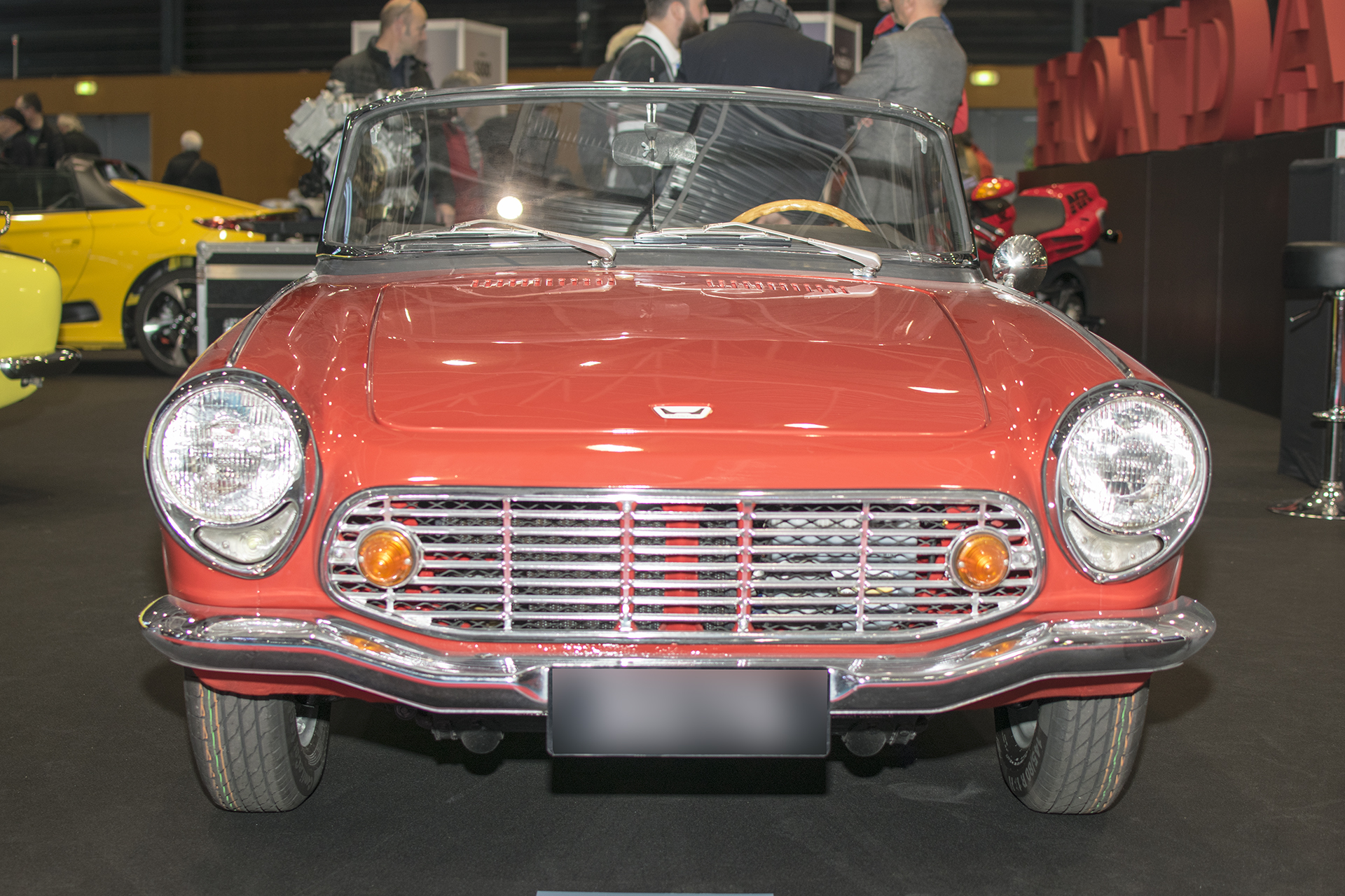 Honda S600 1964 front - Salon Auto-Moto Classic Metz 2018