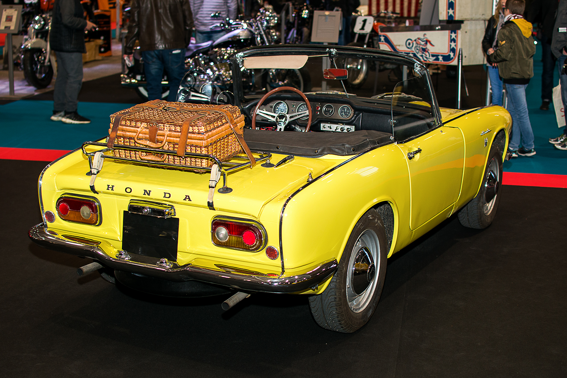  Honda S800 cabriolet arrière - Salon ,Auto-Moto Classic ,Metz ,2018