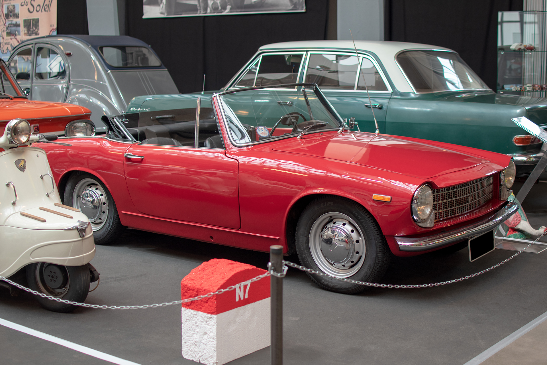 Innocenti 950 Spider - Conservatoire National de Véhicules Historiques, Diekirch, exposition Départ en Vacances, 2022-2023