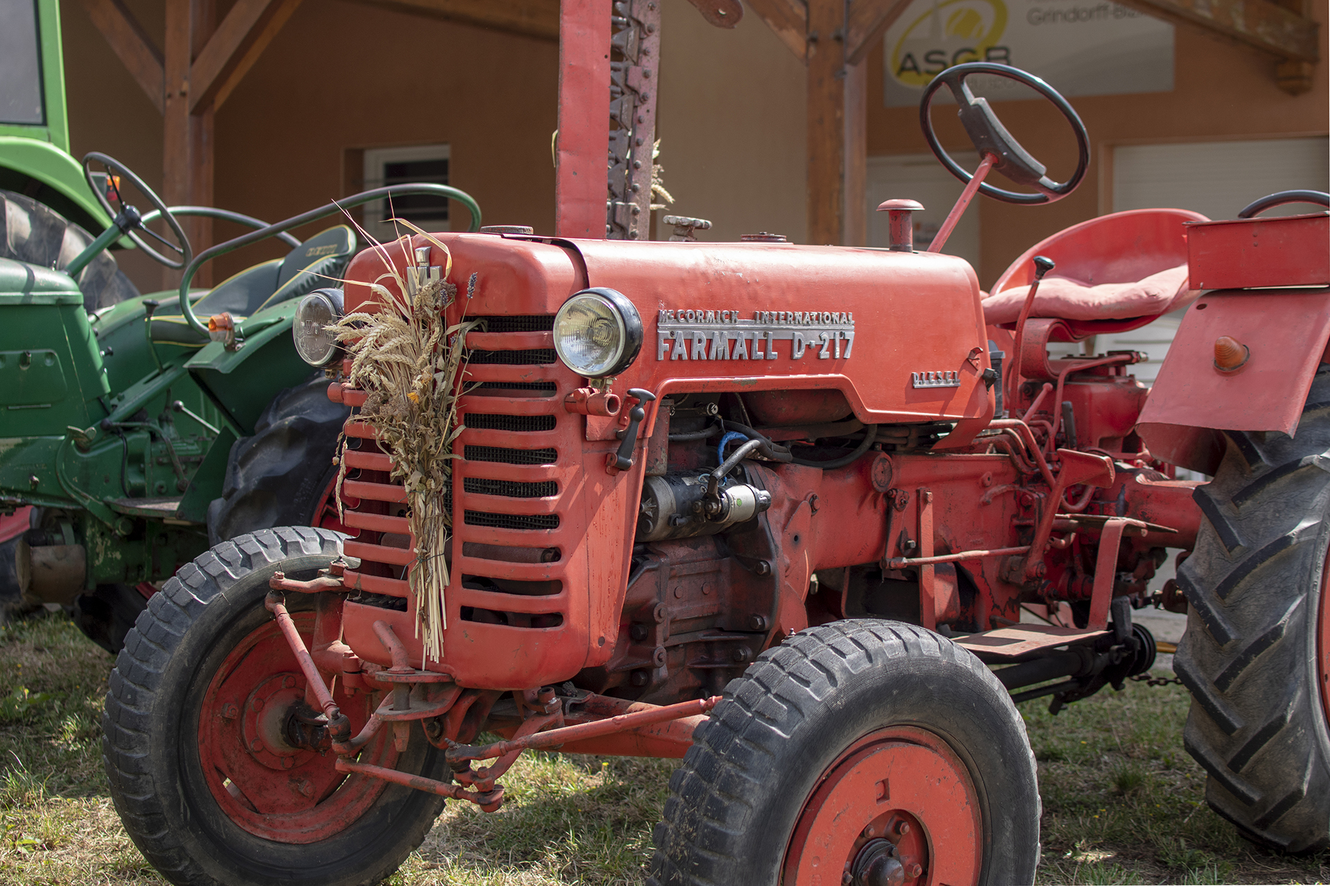 International Harvester Farmall D-217 logo - Rassemblement Grindorff 2023