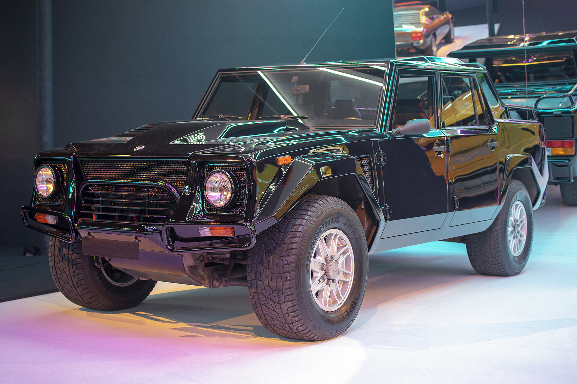 Lamborghini LM002 - Cité de l'automobile, Collection Pop Lamborghini, 2020