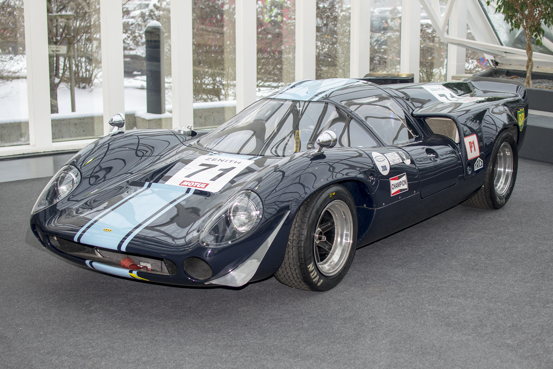 Lola T70