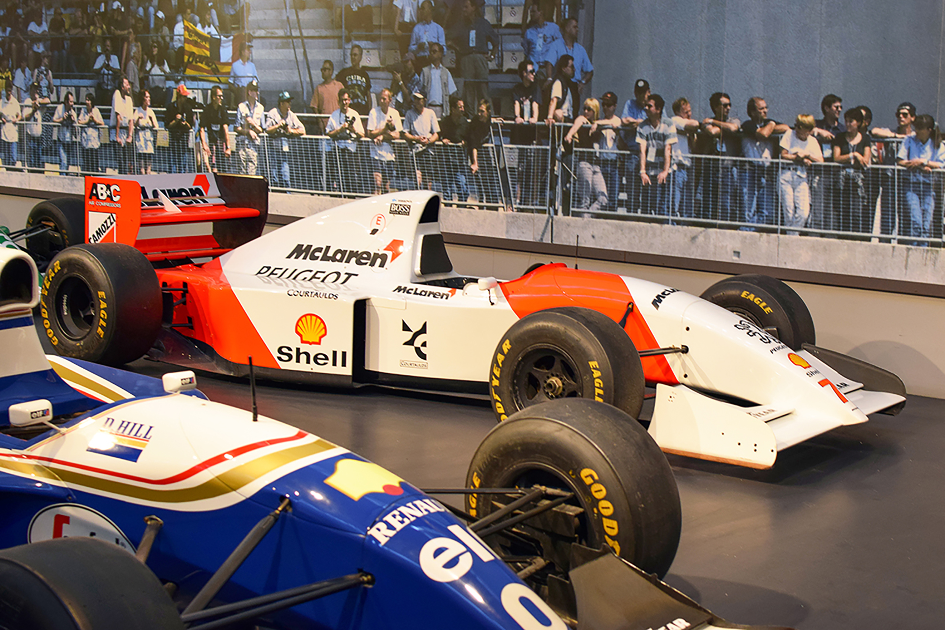 McLaren-Peugeot MP4/9 