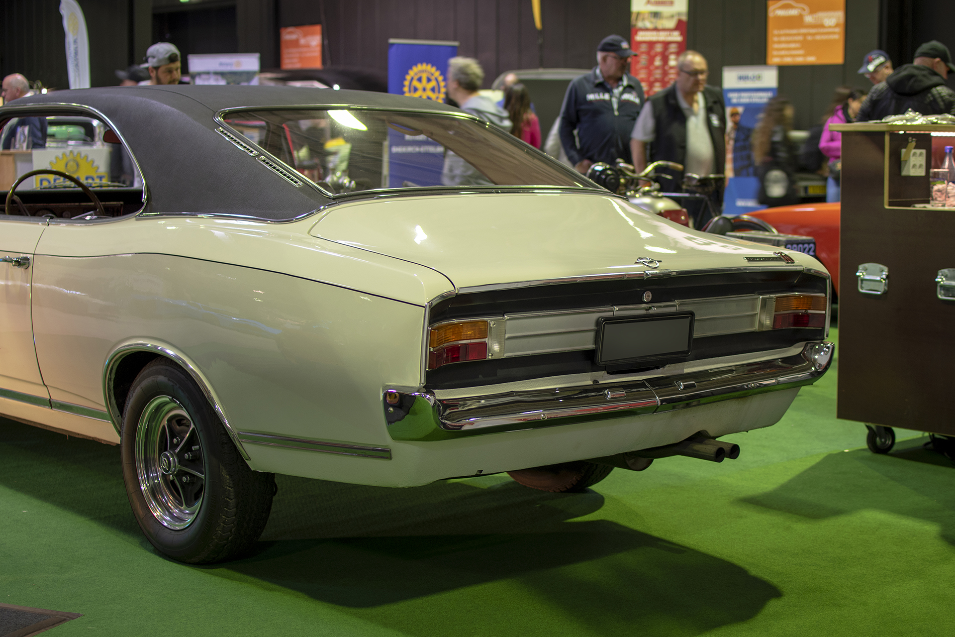 Opel Commodore A GS arrière - Auto Jumble ,2024, Luxembourg, all thing classic