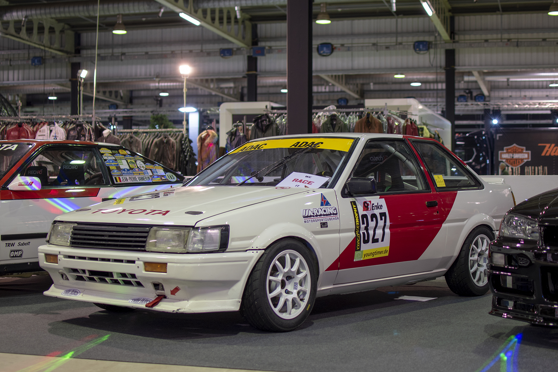 Toyota Corolla V E80 de compétition 