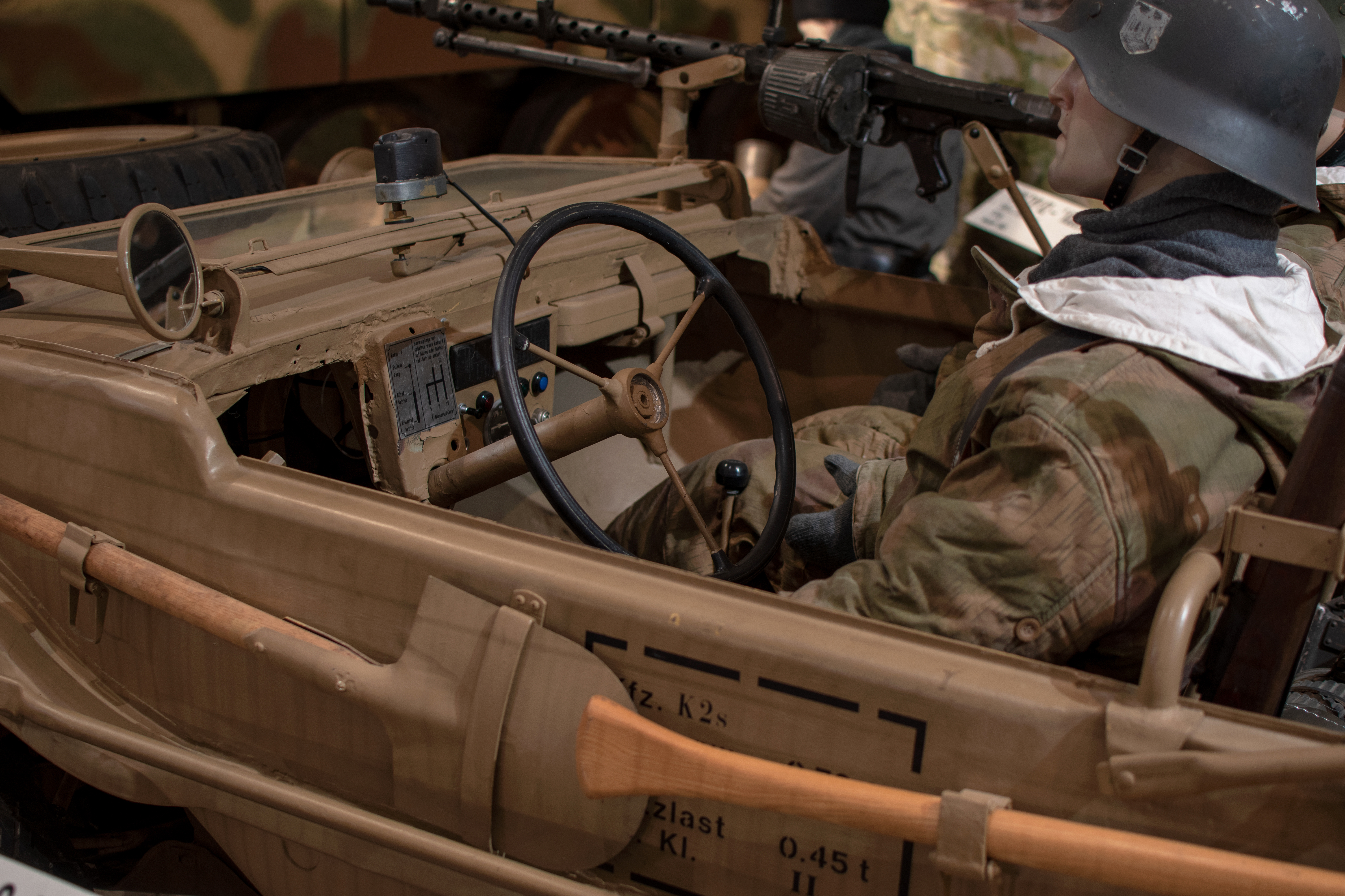 Volkswagen type 166 intérieur - Schwimmwagen 1943 - Musée National d'Histoire Militaire, Diekirch