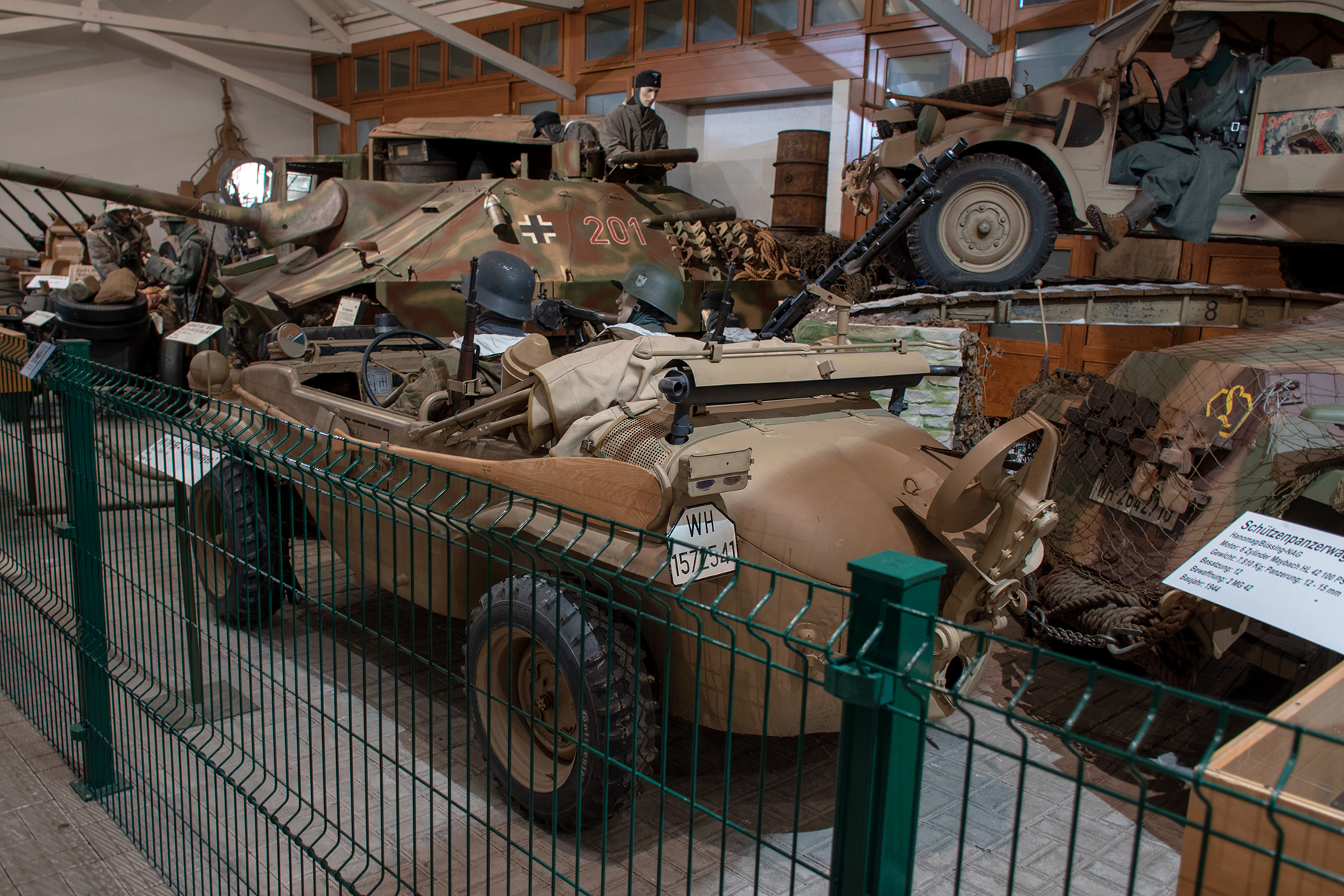 Volkswagen type 166 arrière - Schwimmwagen 1943 - Musée National d'Histoire Militaire, Diekirch