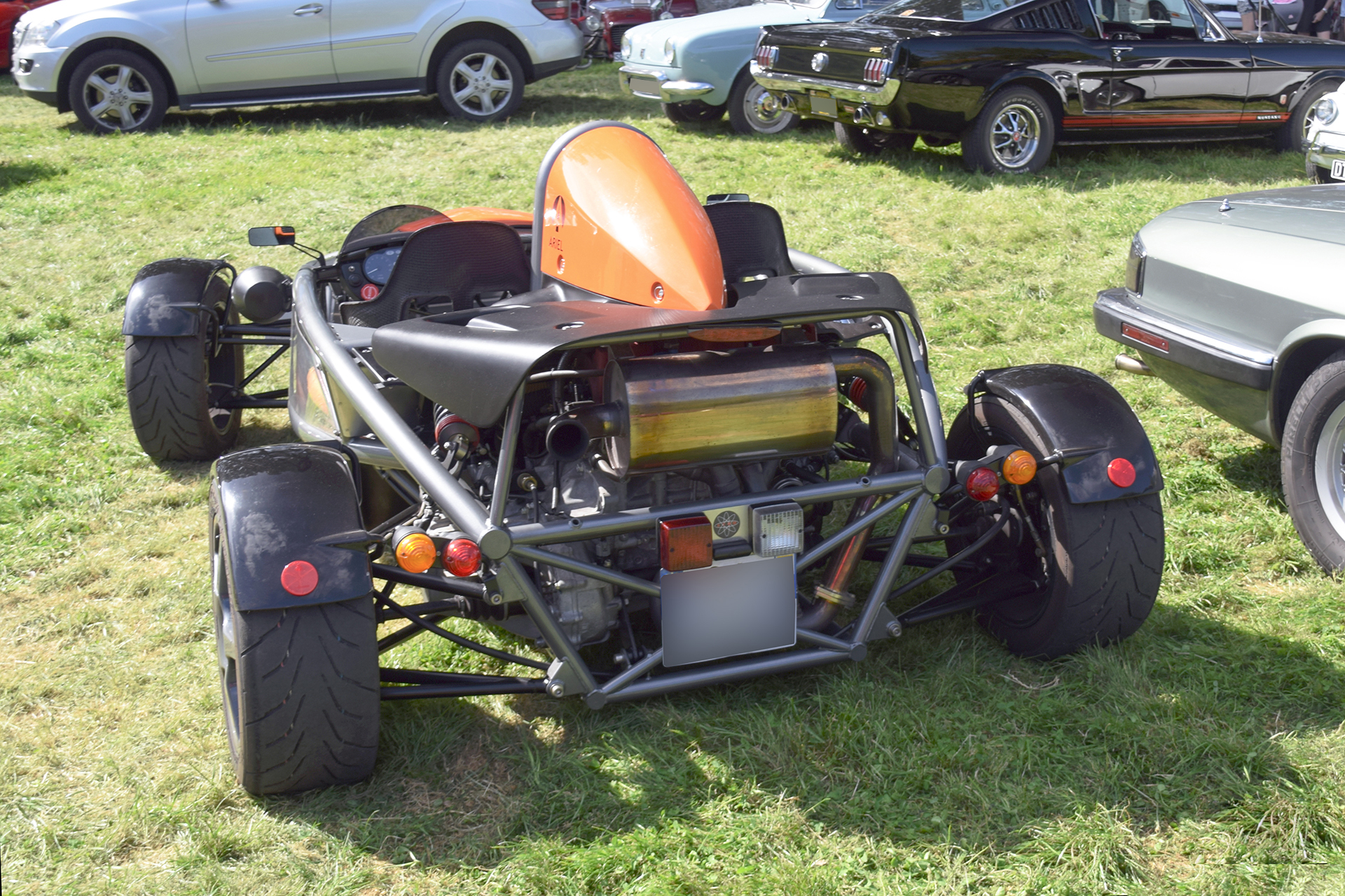Ariel Atom arrière - Automania 2016, Château de Freistroff Ariel Atom arrière - Automania 2016, Château de Freistroff