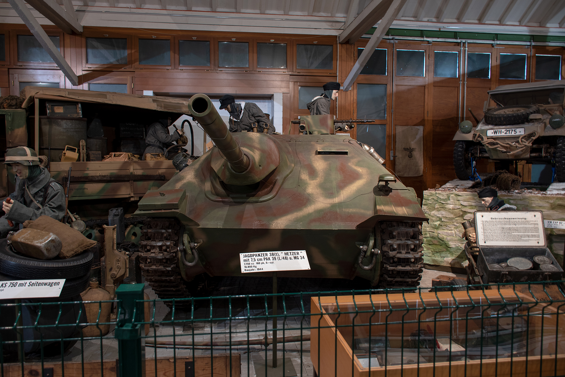 BMM Jagdpanzer 38 t. Hetzer 1944  avant - Musée National d'Histoire Militaire, Diekirch