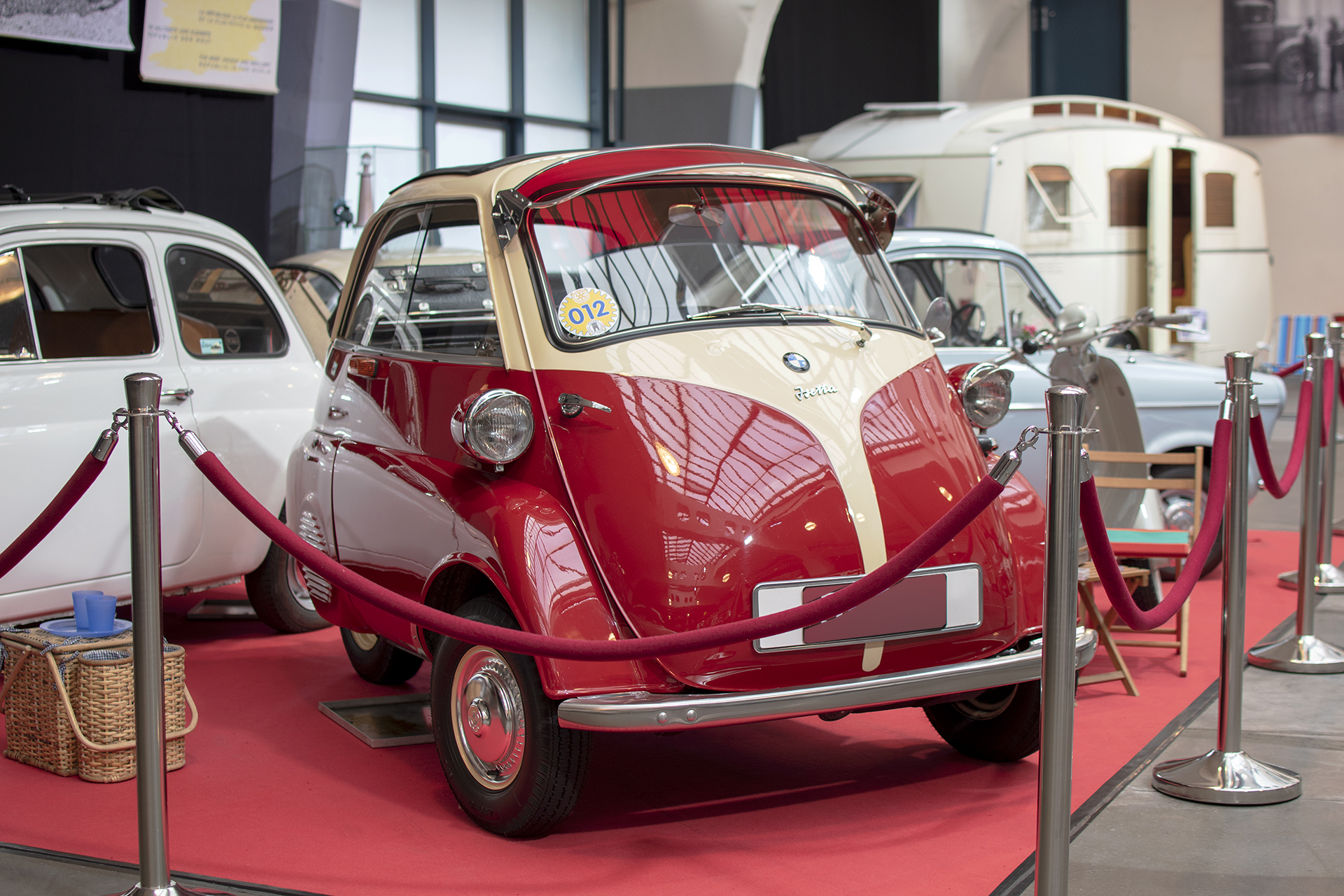 BMW Isetta  - Conservatoire National de Véhicules Historiques, Diekirch, exposition Départ en Vacances, 2022-2023