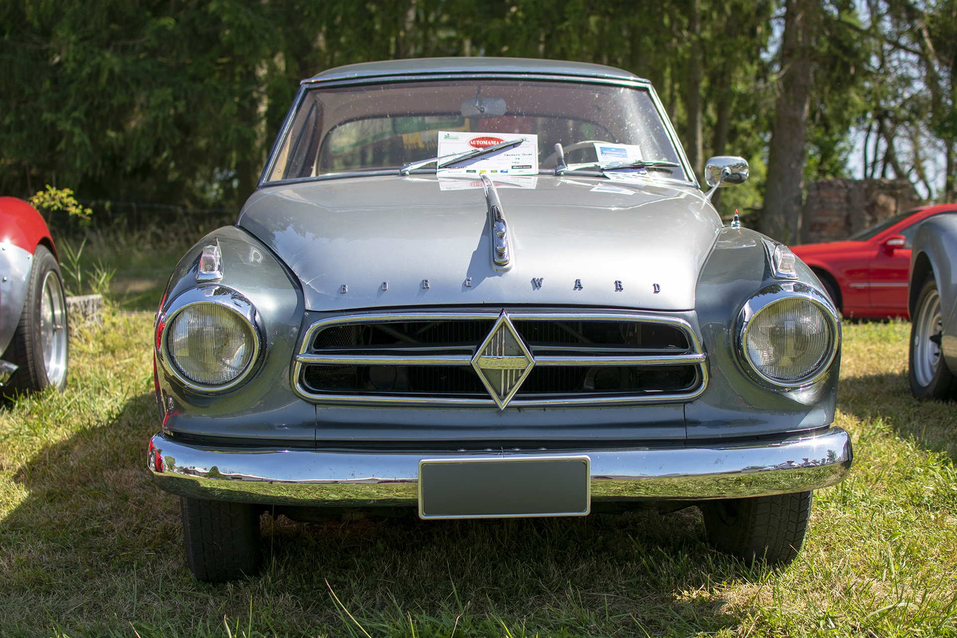 Borgward Isabella coupé 1958 avant - Automania 2019, Edling les Anzeling, Hara du Moulin Borgward Isabella coupé 1958 avant - Automania 2019, Edling les Anzeling, Hara du Moulin