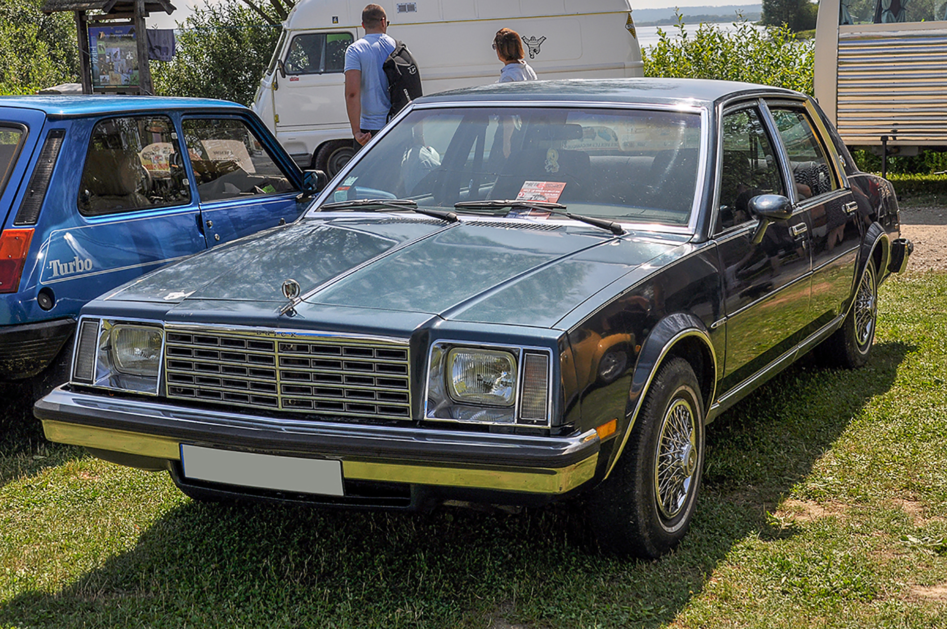 Buick Skylark VI - Rétro Meus'Auto 2018, Lac de la Madine