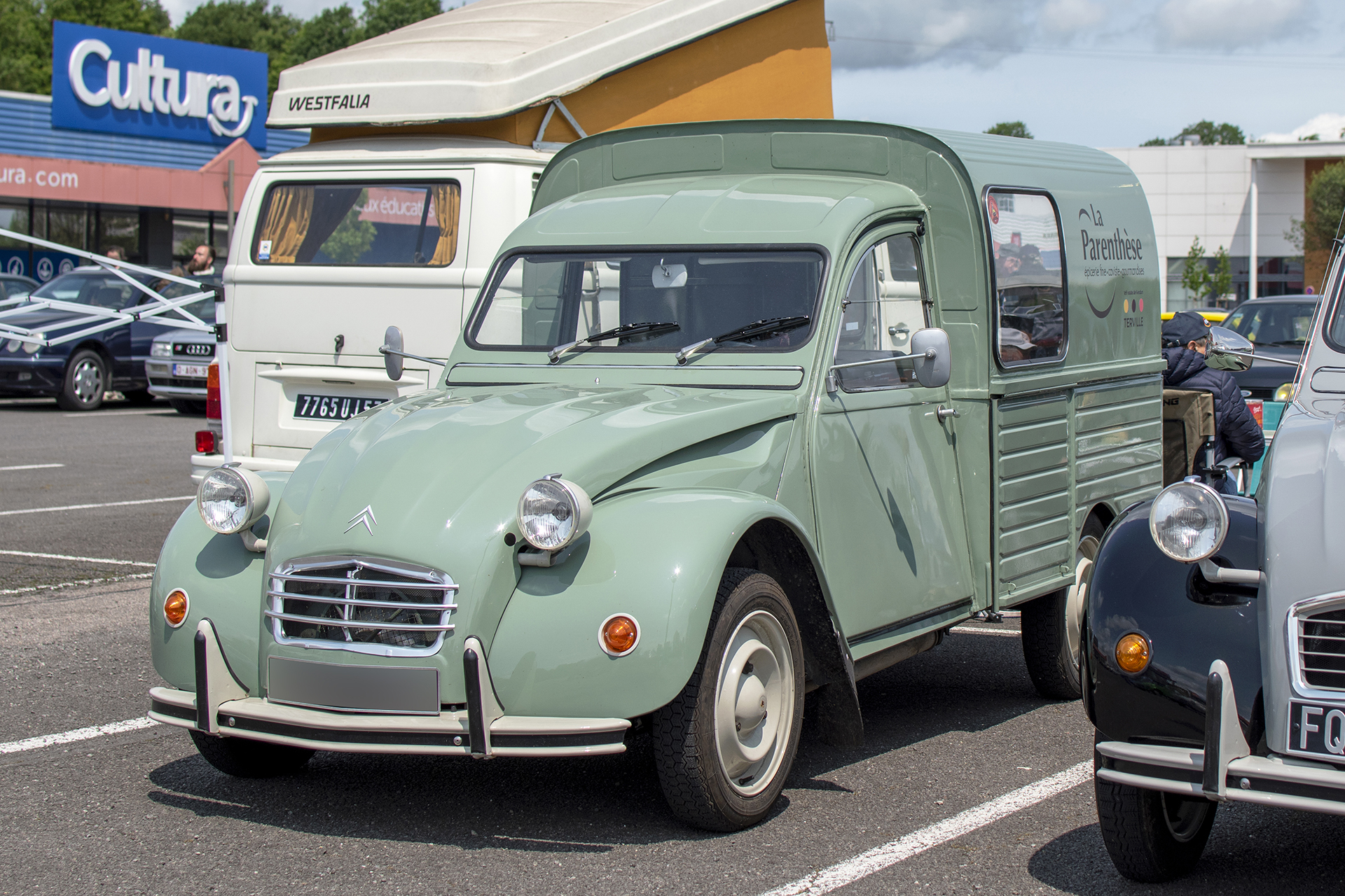 Citroën 2 CV fourgonnette - Autos Mythiques 57, Thionville, 2025