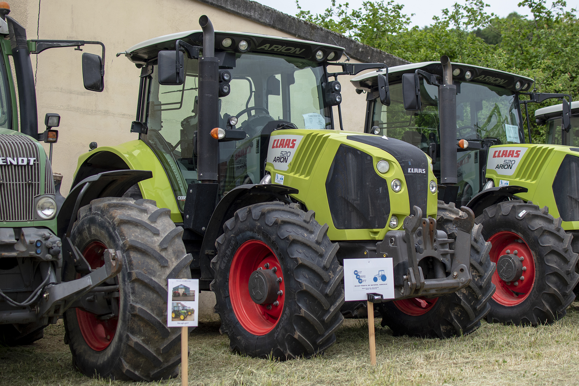 Claas ARION 520 - Expostion de tracteurs et matériel agricoles ancien ,  Vigneulles-les-Hattonchatel,2026