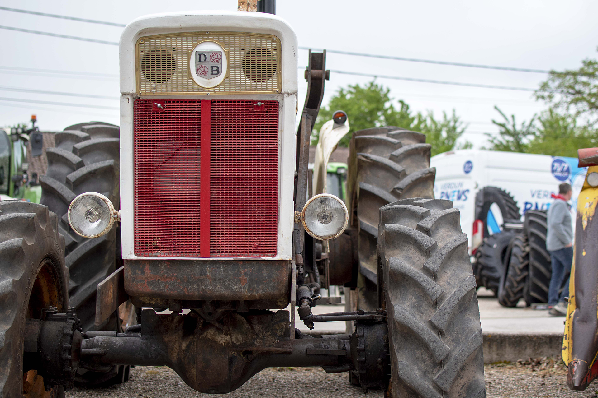 David Brown 880 IMPLEMATIC logo - Expostion de tracteurs et matériel agricoles ancien ,  Vigneulles-les-Hattonchatel,2026