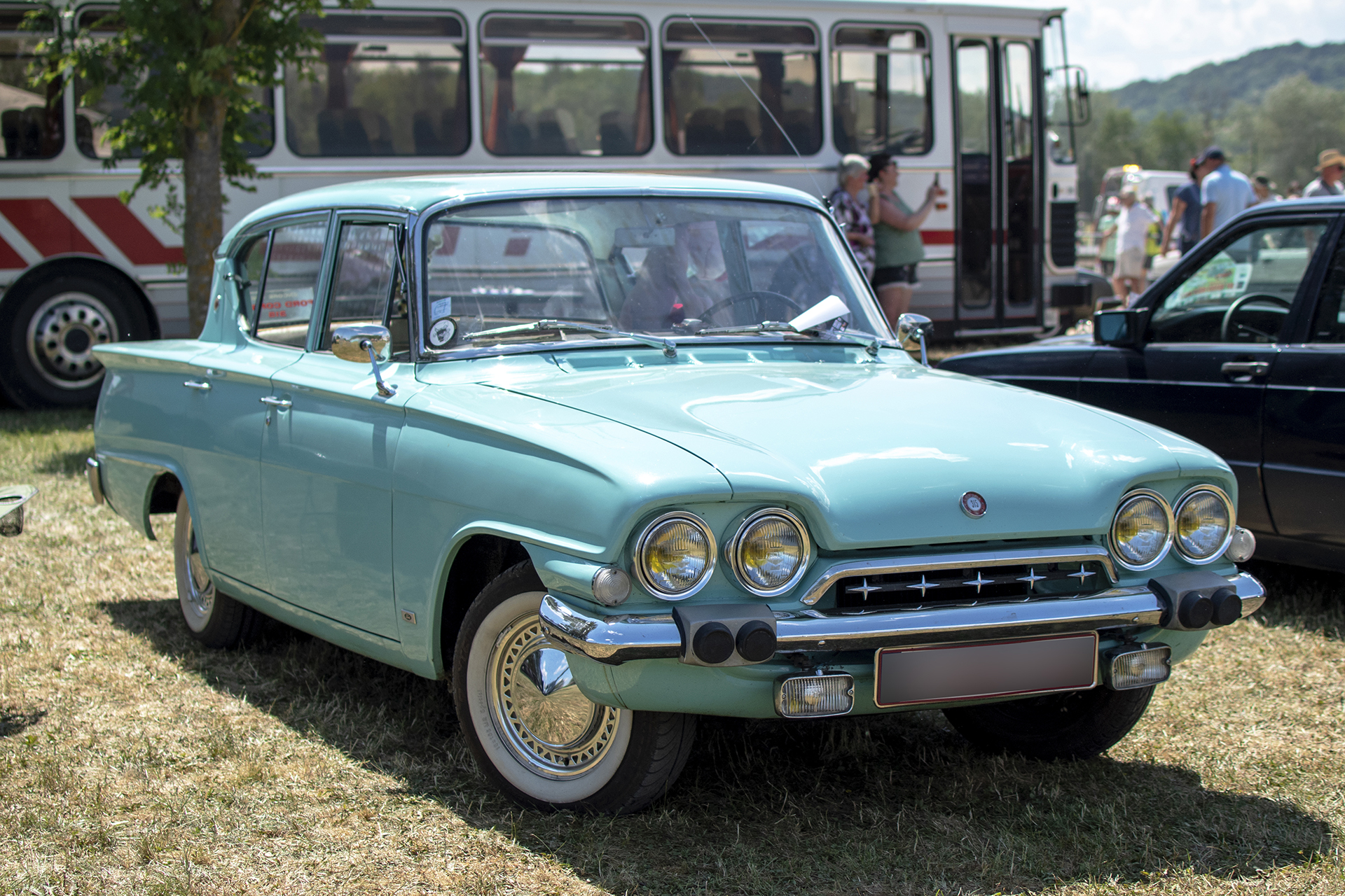 Ford Consul Classic - Rétro Meus'Auto ,2023, Heudicourt, Lac de la Madine