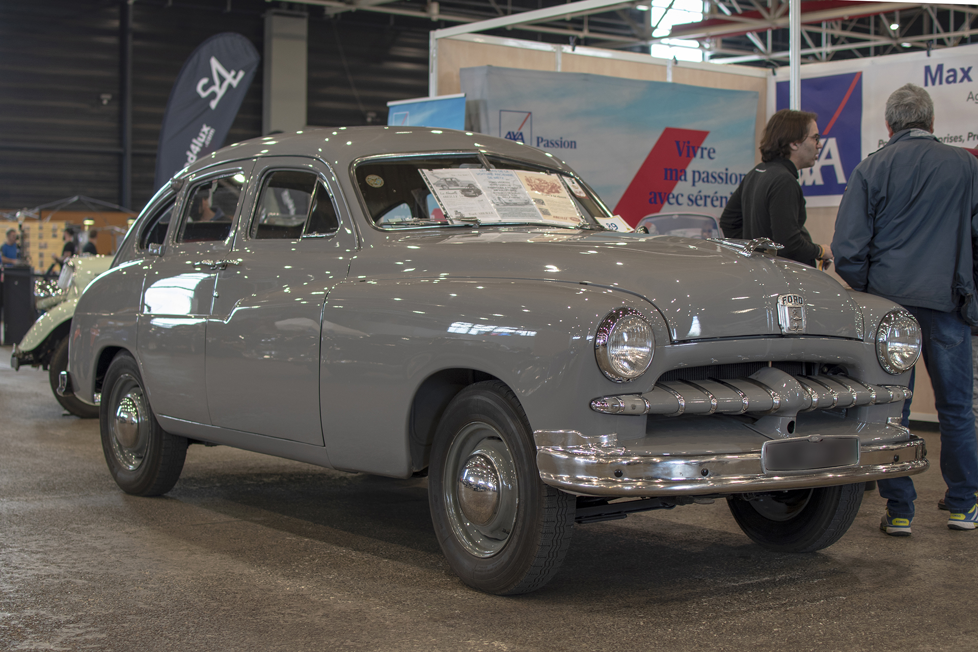 Ford Vedette Abeille - Metz ,Auto Passion ,2023