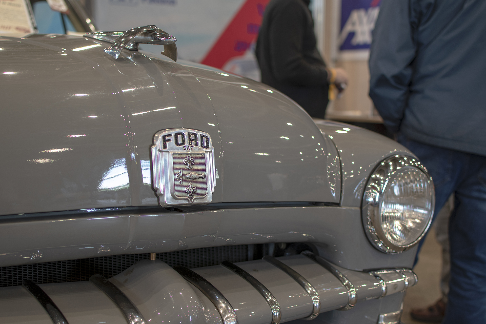 Ford Vedette Abeille logo - Metz ,Auto Passion ,2023