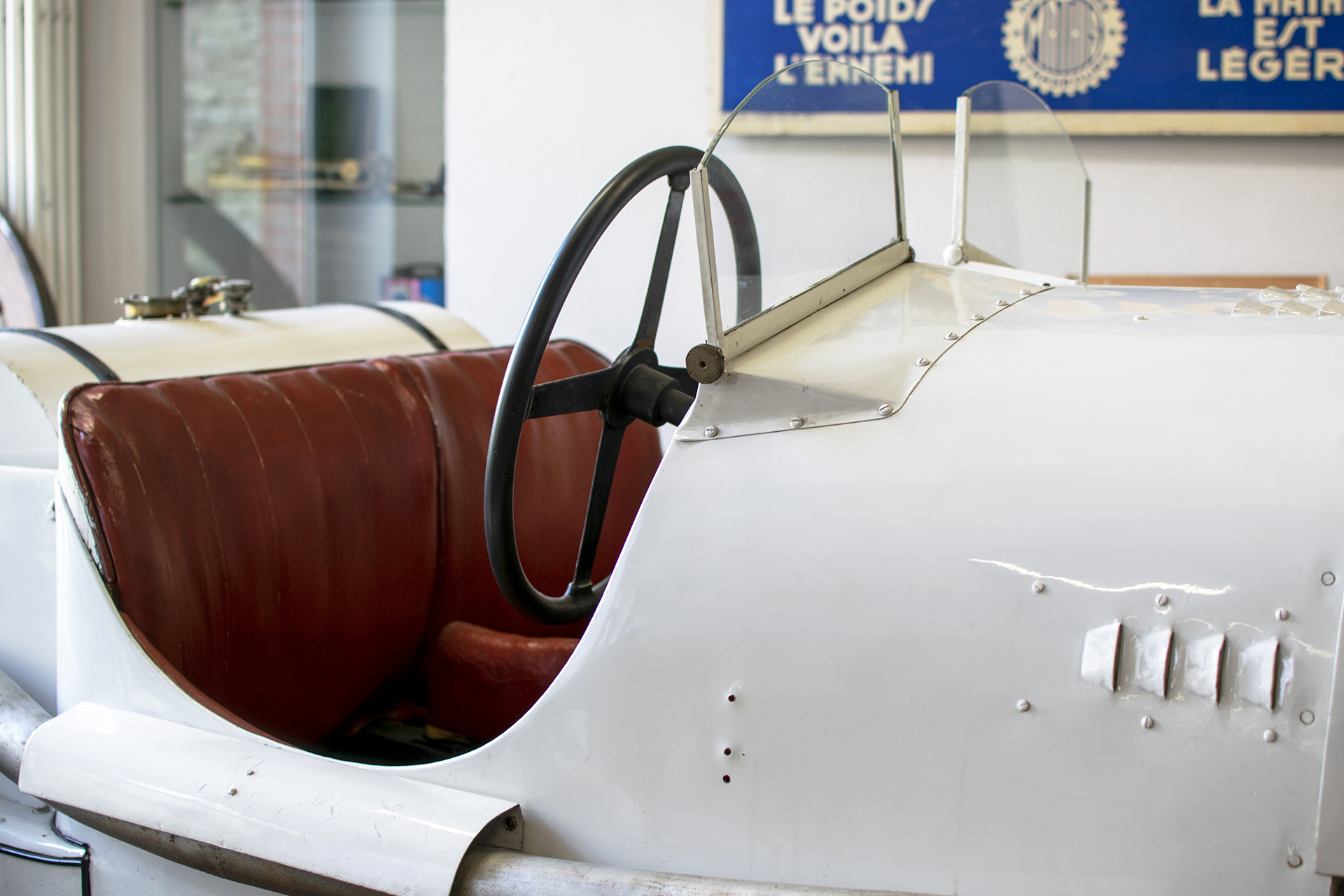 Imperia Grand Prix 1930 volant  - Conservatoire National de Véhicules Historiques, Diekirch