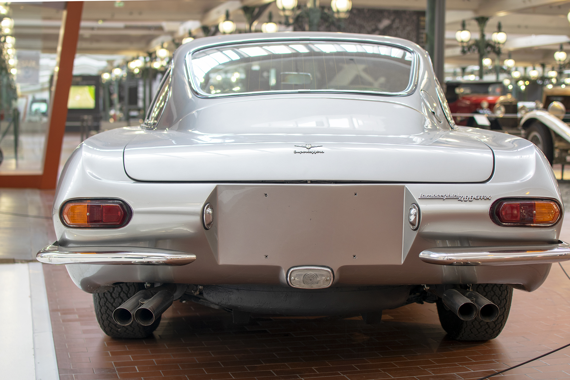 Lamborghini 400 GT 2+2 arrière - Cité de l'automobile, Collection Schlumpf, Mulhouse, 2020 Lamborghini 400 GT 2+2 arrière - Cité de l'automobile, Collection Schlumpf, Mulhouse, 2020