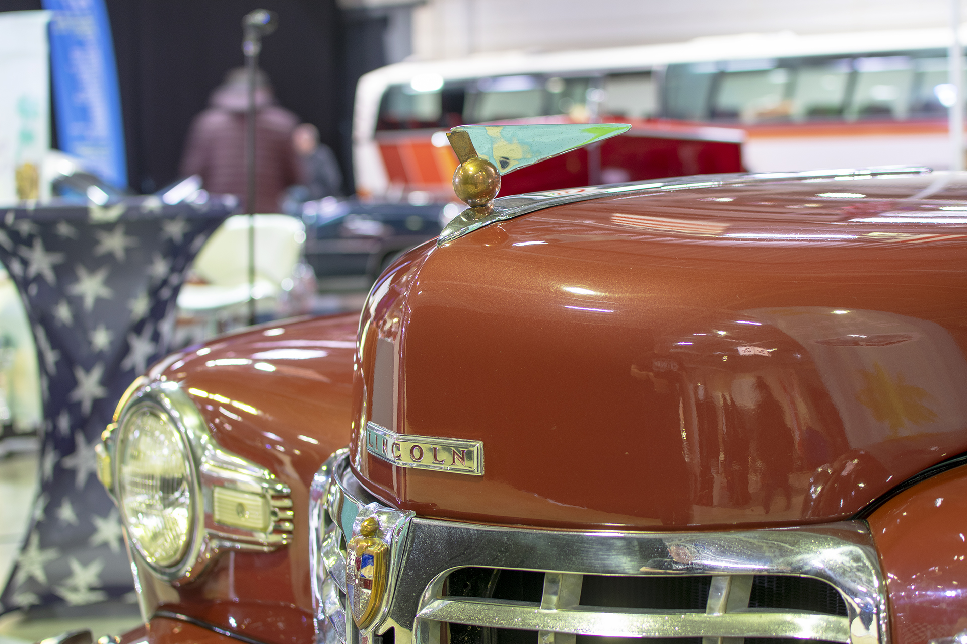 Lincoln Continental I Cabriolet 1947 logo - LOF, Autotojumble, Luxembourg, 2020