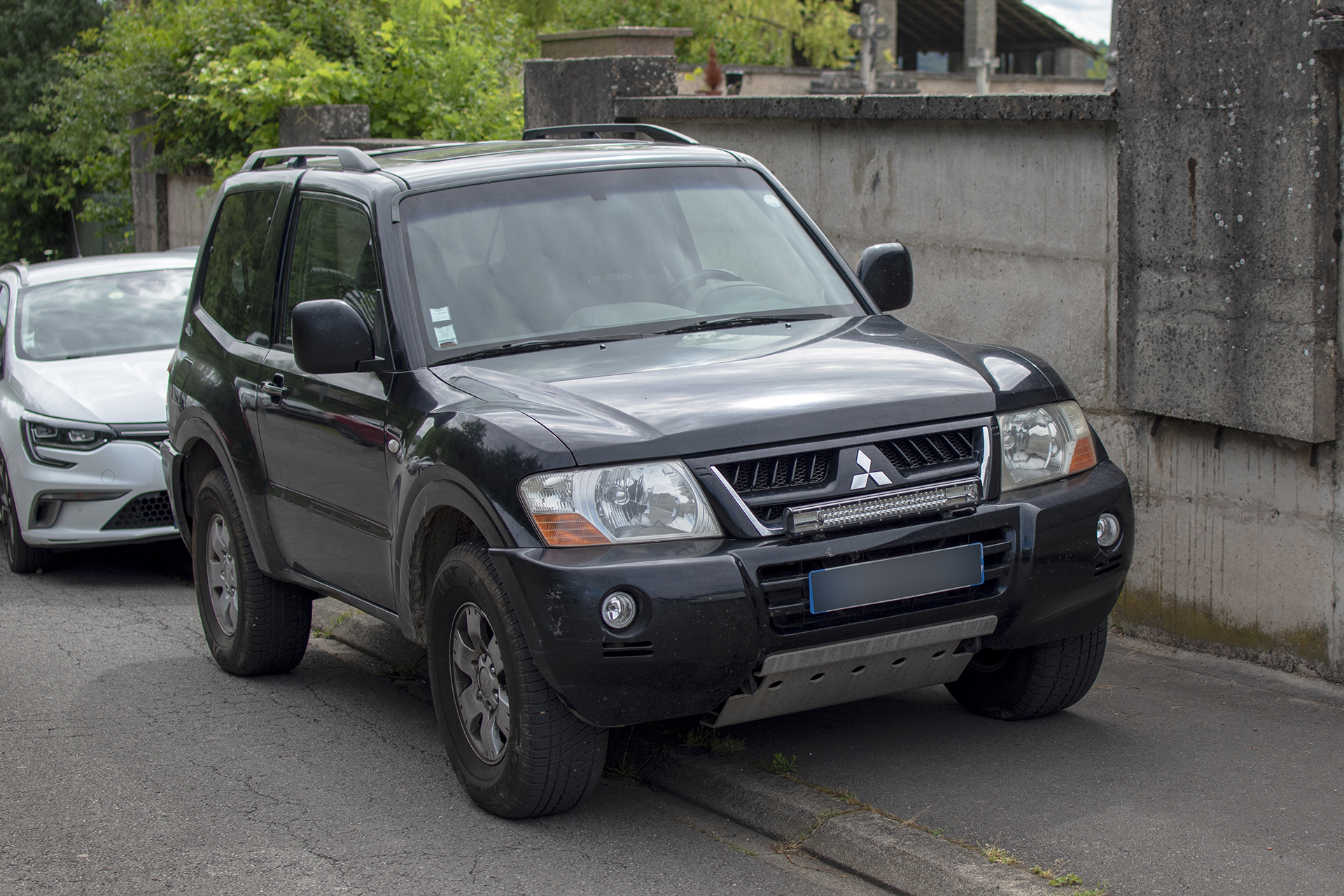 Mitsubishi Pajero III
