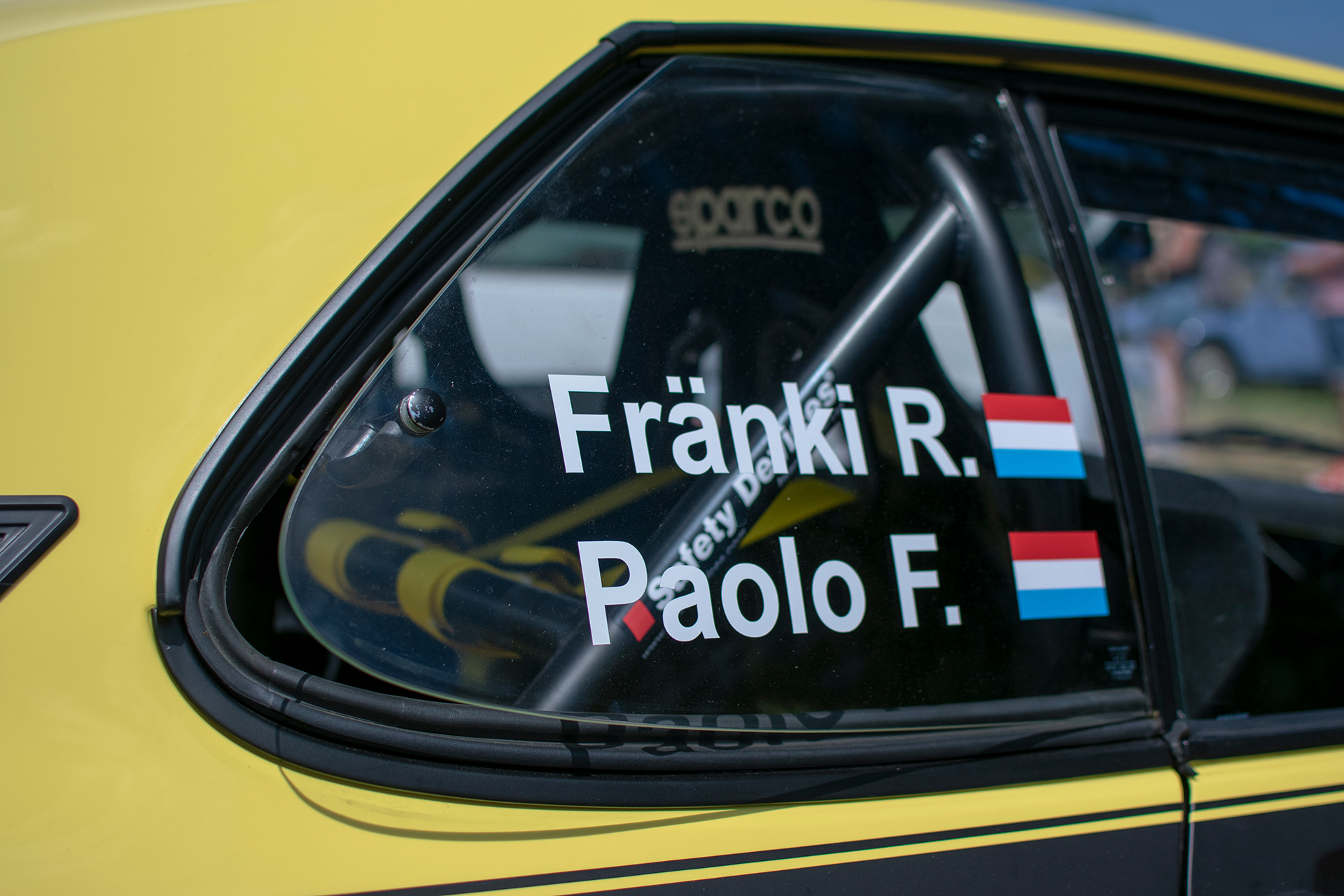 Opel Manta A GT/E de compétition (Fränki ,Paolo) pilotes  - Rétro Meus'Auto ,2022, Heudicourt, Lac de la Madine