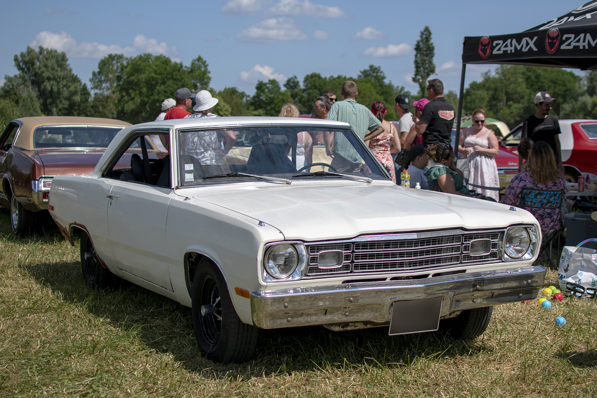 Plymouth Valiant IV - Rétro Meus'Auto ,2023, Heudicourt, Lac de la Madine