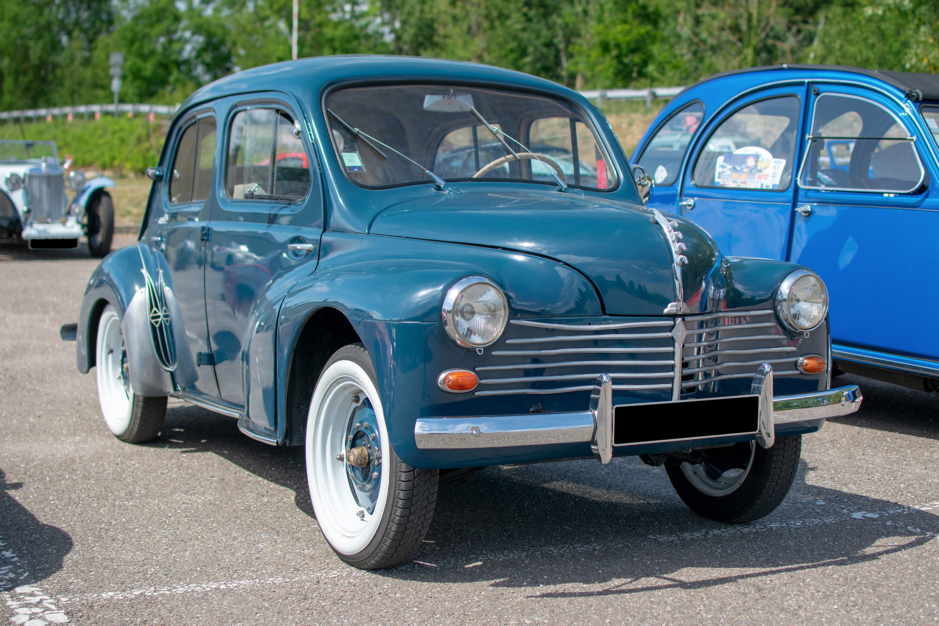 Renault 4CV R1063 - Voitures & Mob's Anciennes et Sportives 2022 St-Julien-les-Metz
