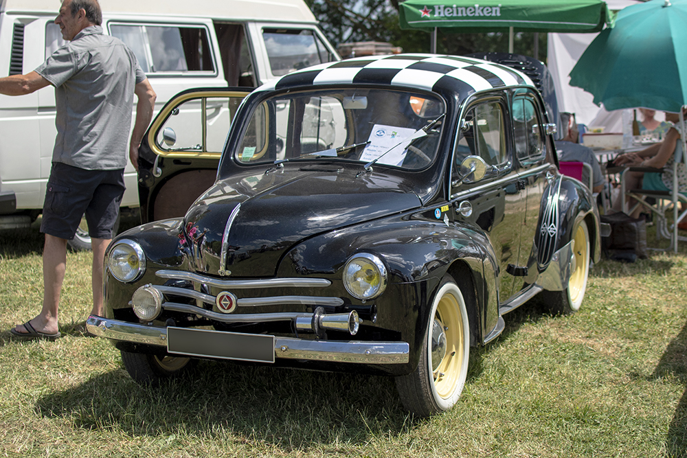 Renault 4cv Spéciale
