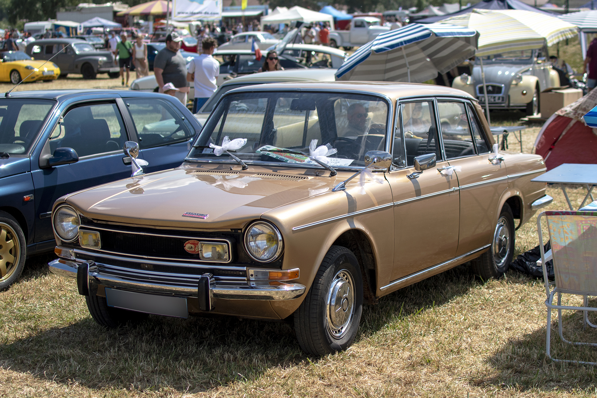 Simca 1301/1501 - Rétro Meus'Auto ,2023, Heudicourt, Lac de la Madine