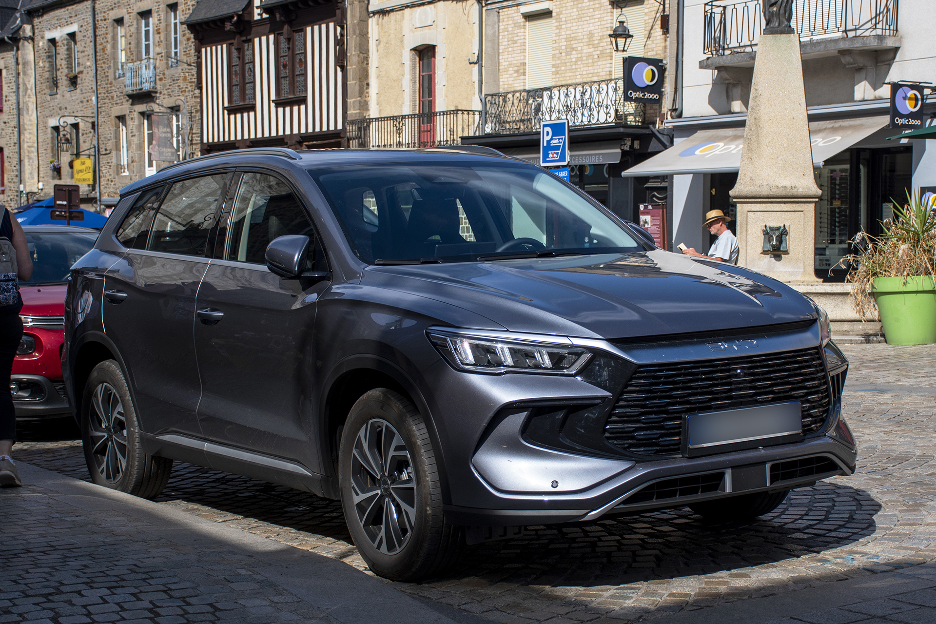 BYD Sealion 5